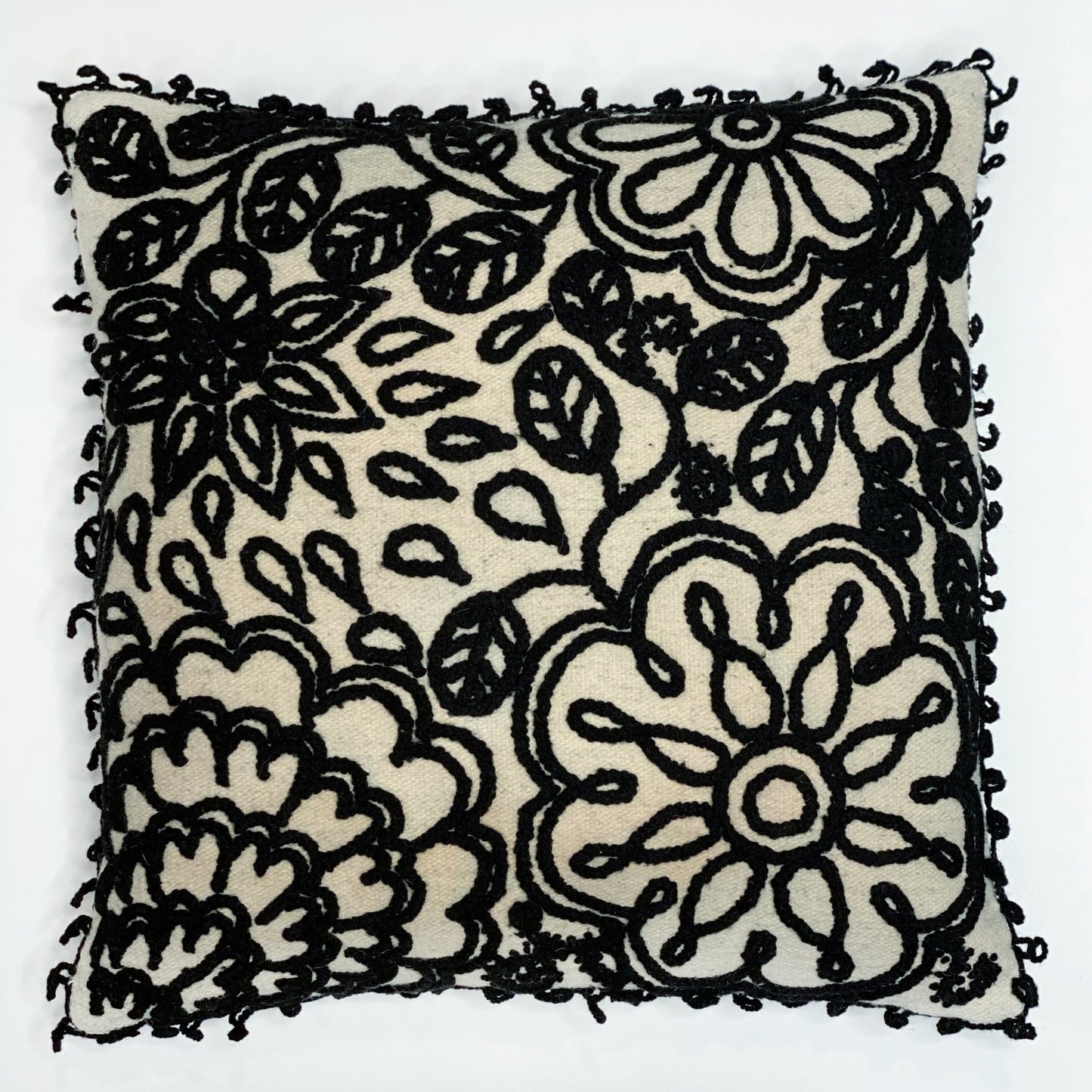 Blanco & Crema Pillow Cover - Global Hues Market