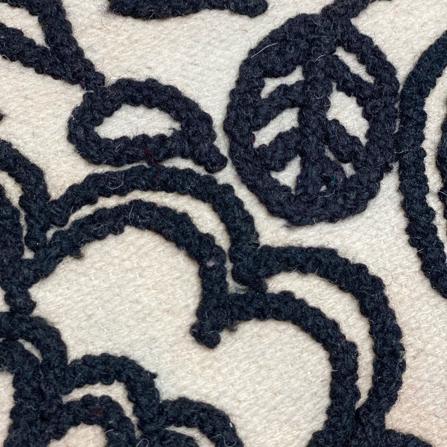 Blanco & Crema Pillow Cover - Global Hues Market