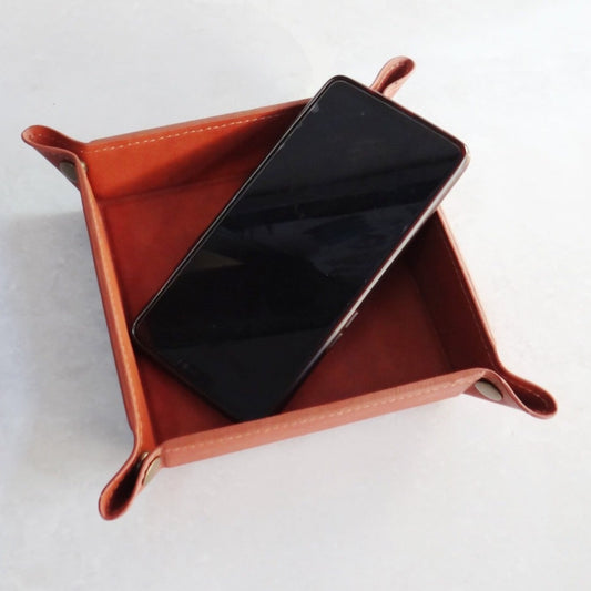 Faux Leather Valet {tan} - Global Hues Market