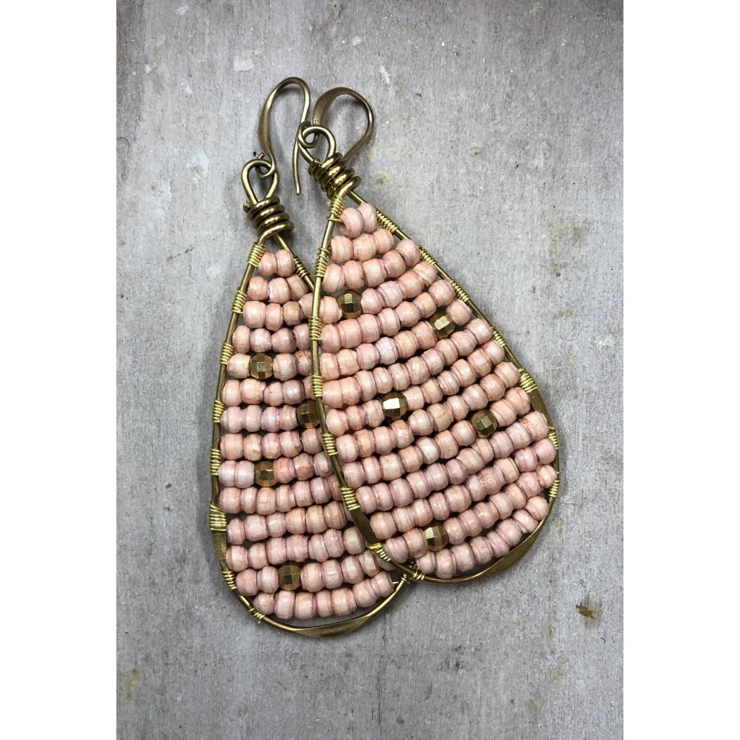 Plump Petal Earrings - Global Hues Market