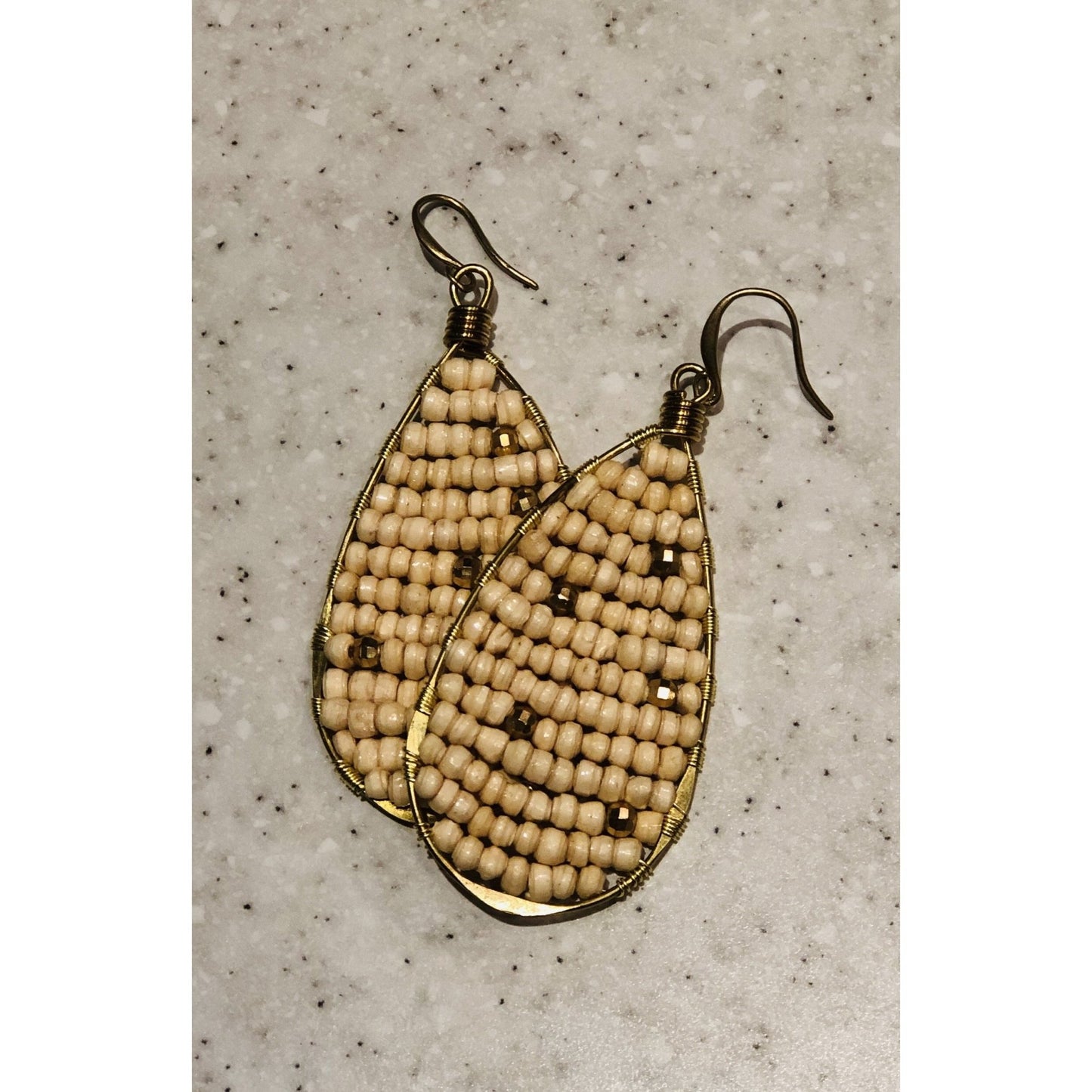 Plump Petal Earrings - Global Hues Market