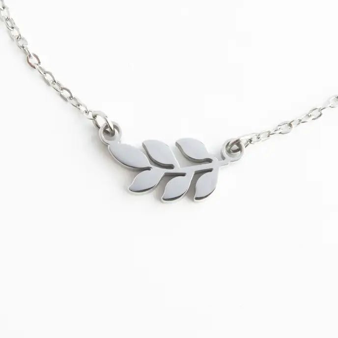 Rowen Leaf Necklace {silver} - Global Hues Market