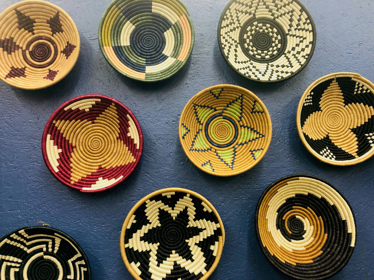 Rwanda Tonga Baskets: Khaki Star Burnt Orange Accent