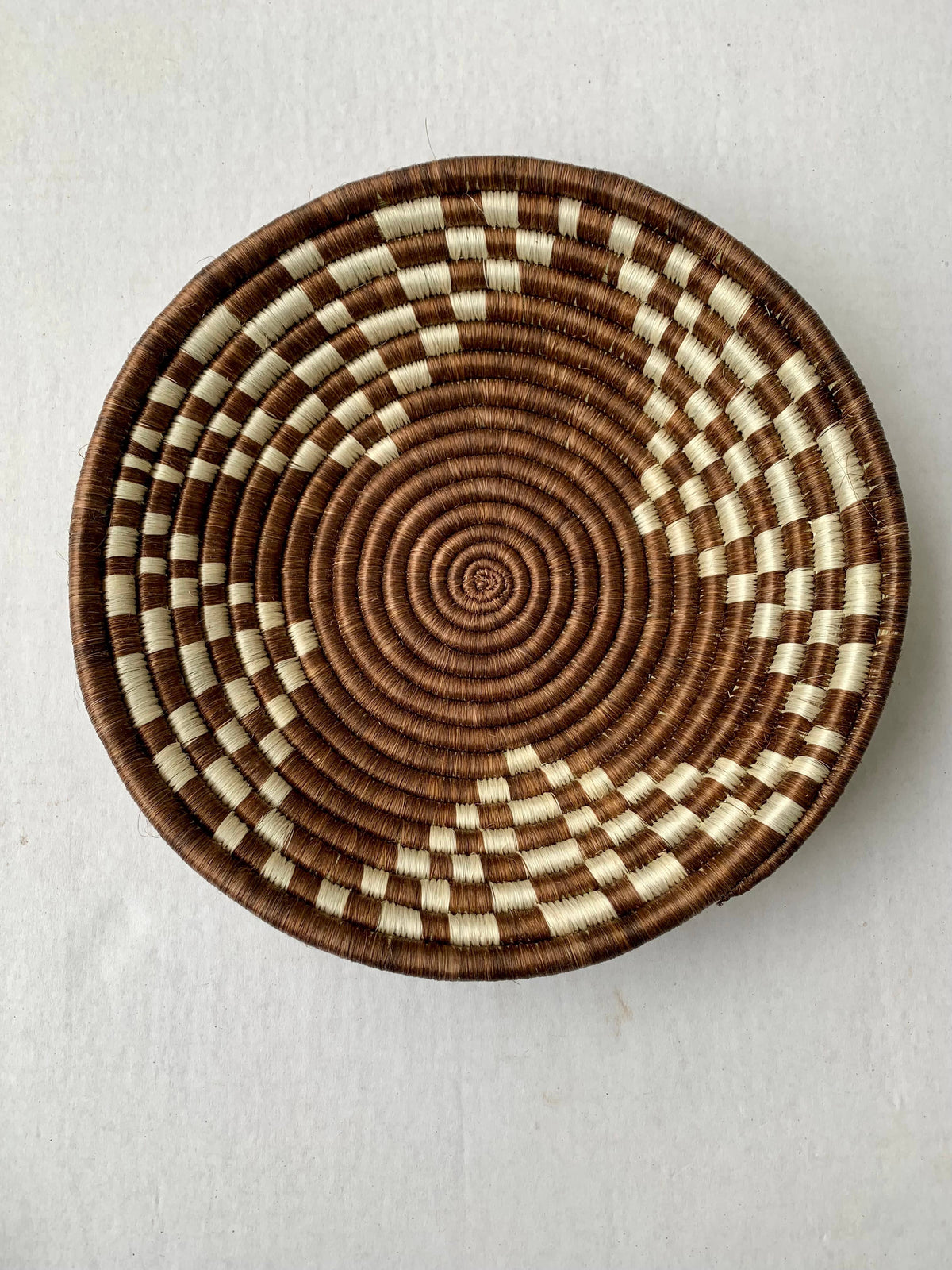 Rwanda Tonga Baskets: Khaki Star Burnt Orange Accent